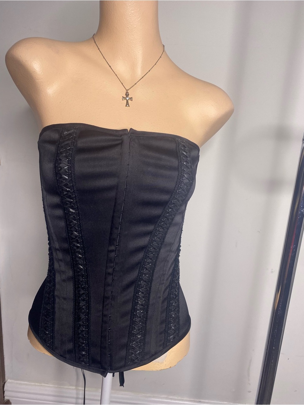 Charlotte Russe Black Strapless Satin Corset Top
